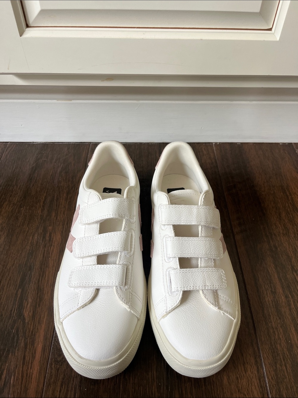 NWT VEJA RECIFE LEATHER WHITE BABE SNEAKERS - Picture 4 of 6